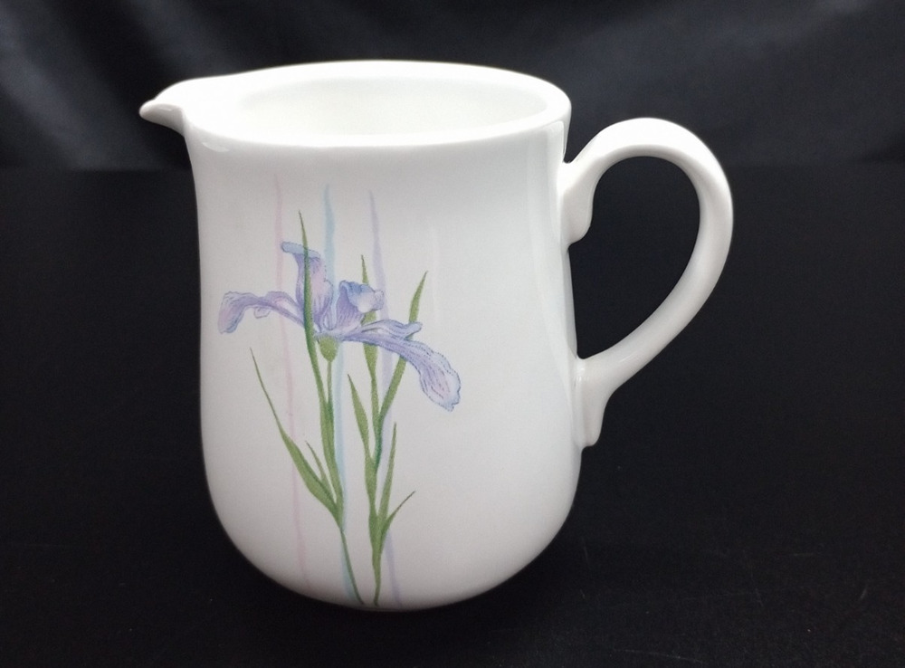 Corelle Coordinates Shadow Iris Creamer White Purple & Green Floral